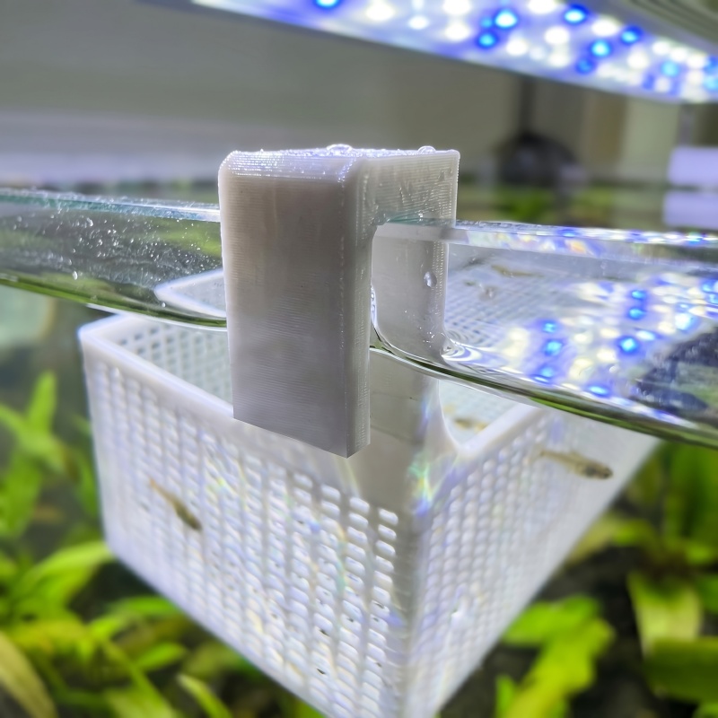 1個入り 魚繁殖隔離ボックス 水槽稚魚エビ孵化分離ネットボッ - Betta Fish Tank のレビューと価格