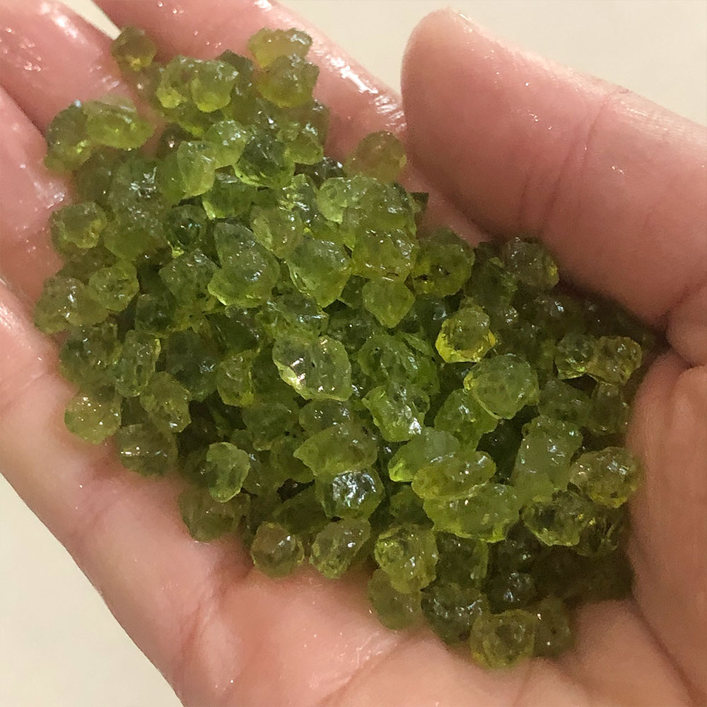 20 グラム/パック天然ペリドットオリビン水晶原石チップ砂利 - Fish Tank Gravel のレビューと価格