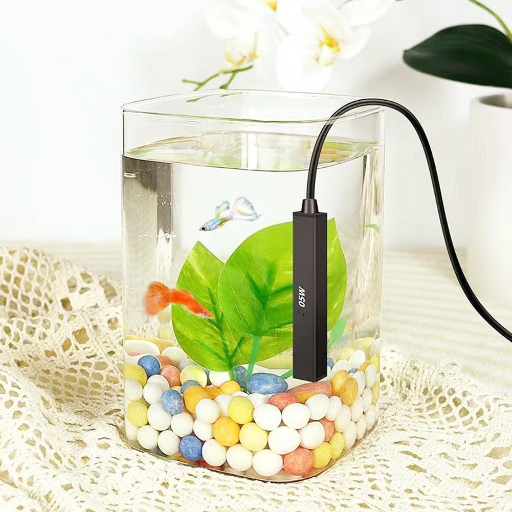    小型水槽用ヒーター。USB電源で動作し、水中に設置可 - Fish Tank Heater のレビューと価格